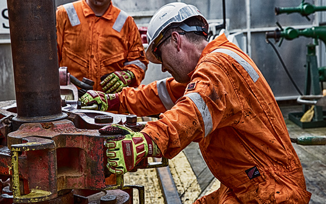 closest red wing store to me